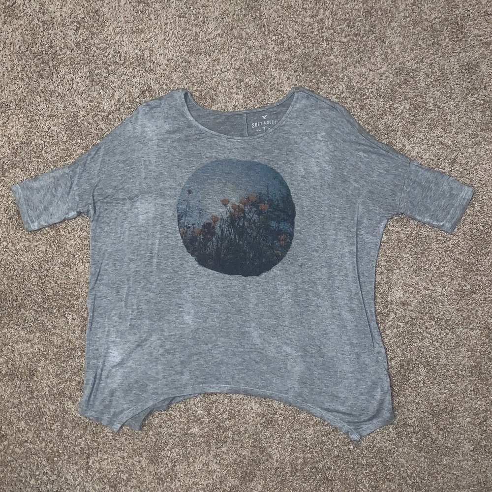 American Eagle Long-sleeved Shirt